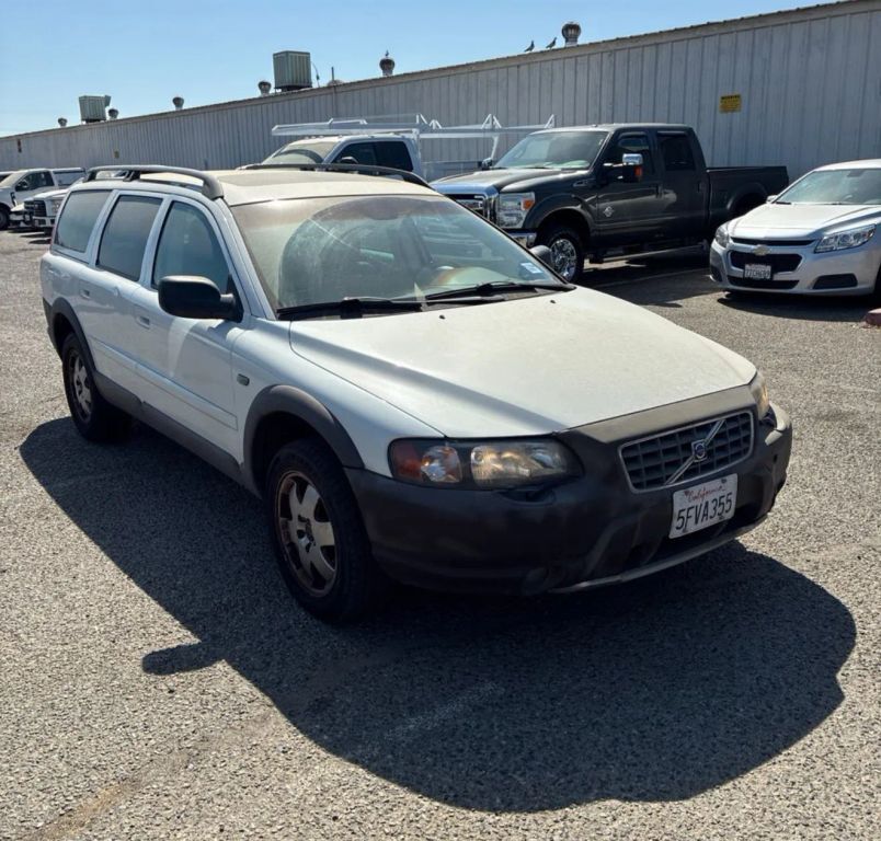 2004 VOLVO XC70