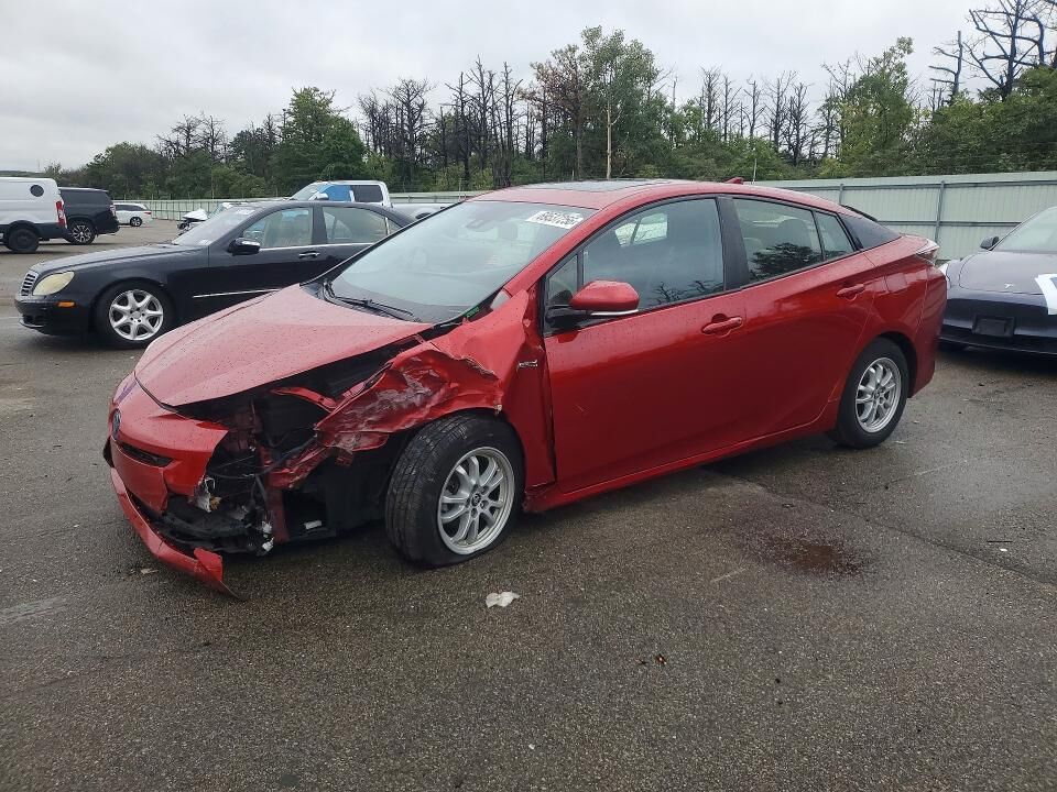 2016 TOYOTA PRIUS