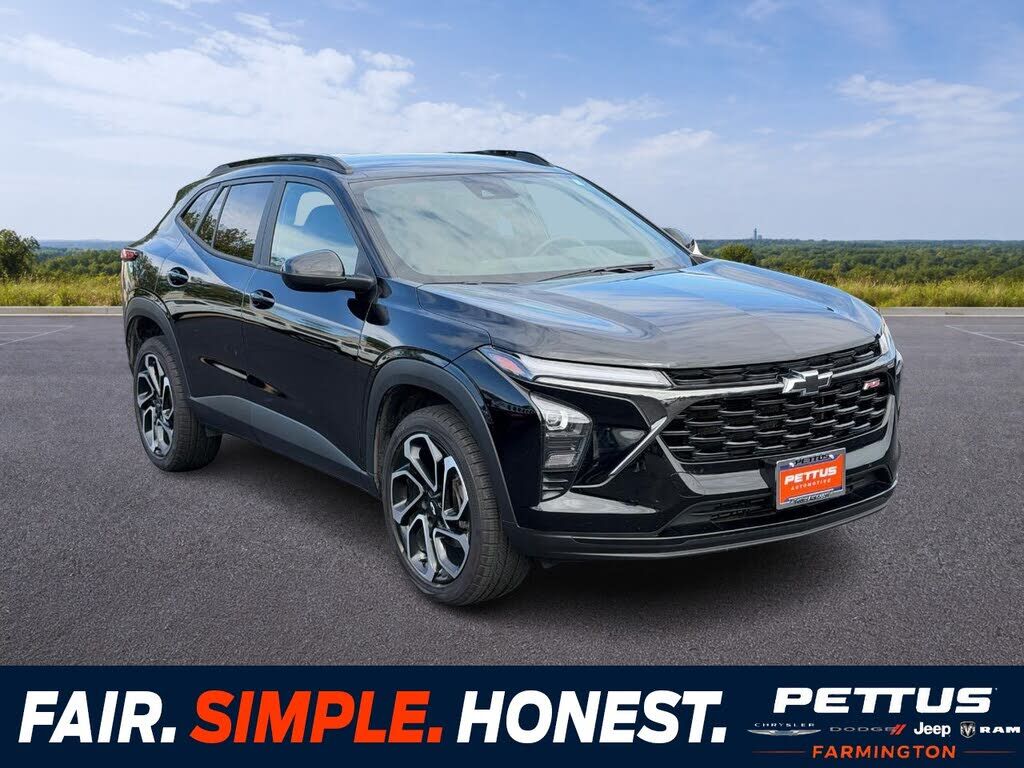 2024 CHEVROLET Trax