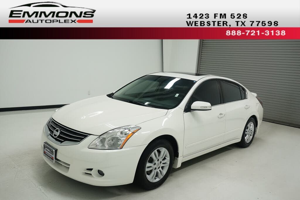 2011 NISSAN Altima