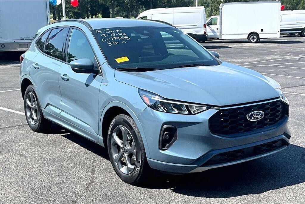 2023 FORD Escape