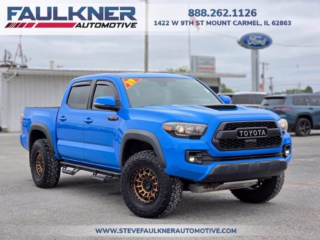 2019 TOYOTA Tacoma