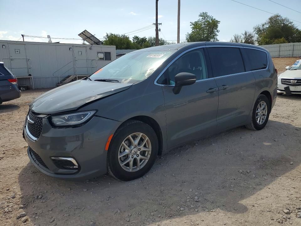 2023 CHRYSLER Pacifica