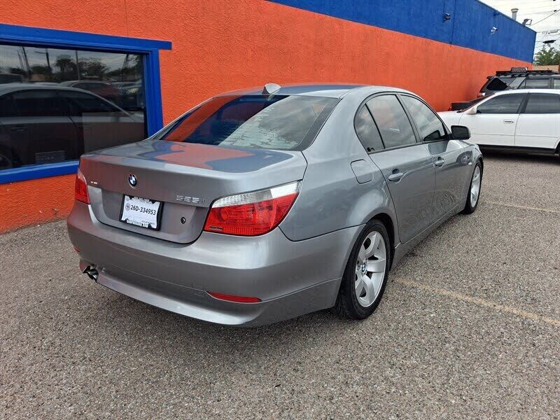 2006 BMW 525i