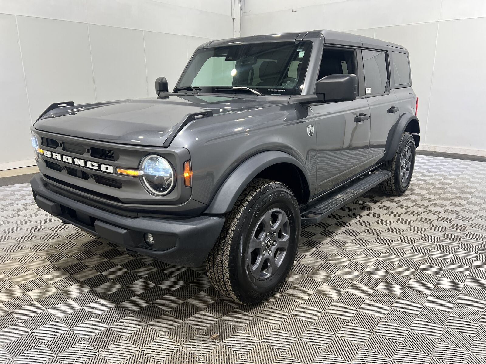 2024 FORD Bronco
