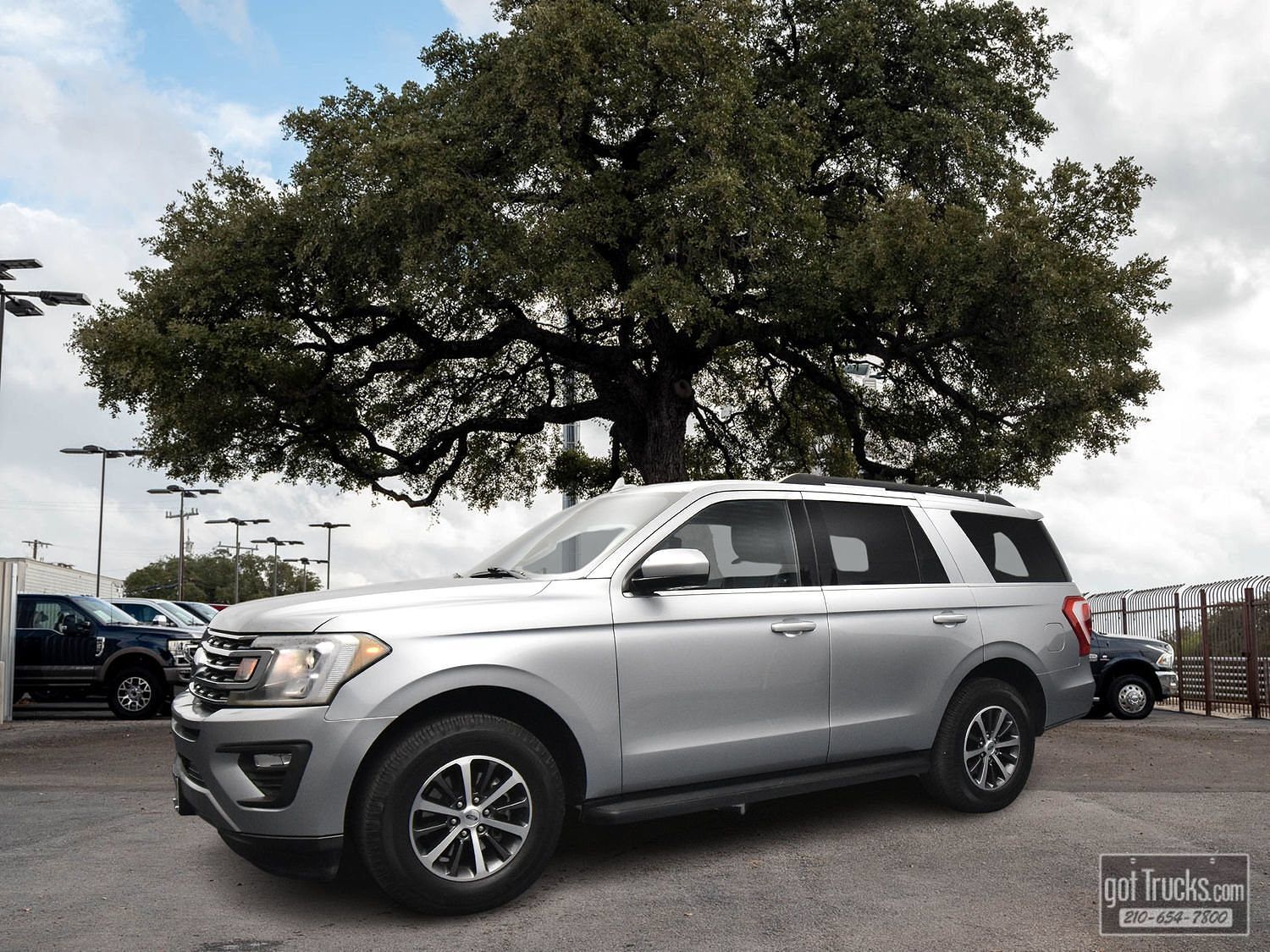 2021 FORD Expedition