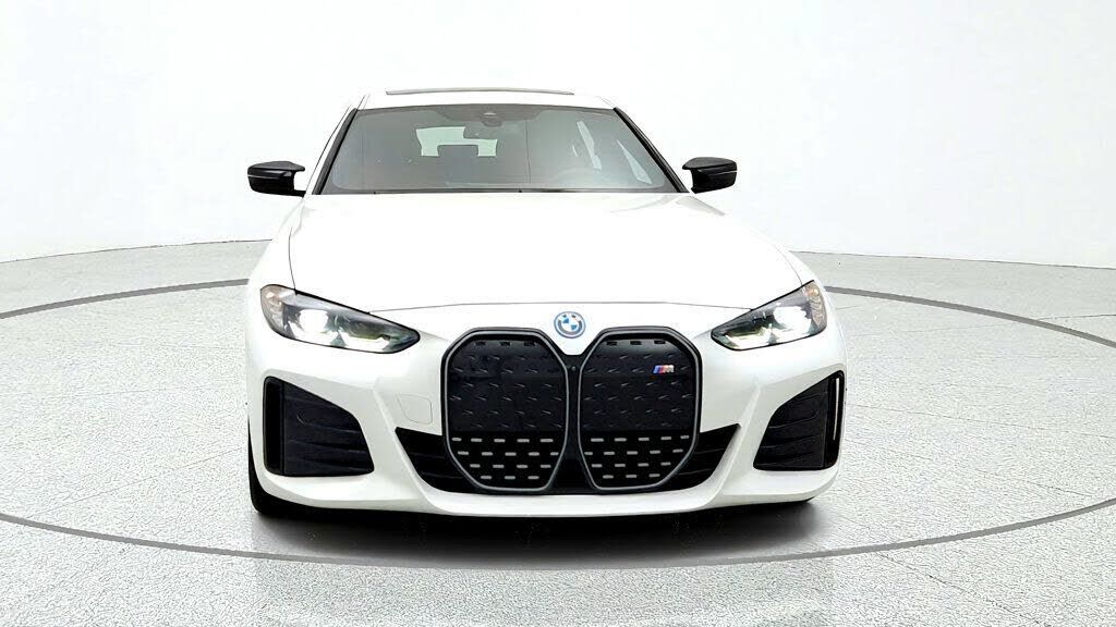 2024 BMW i4