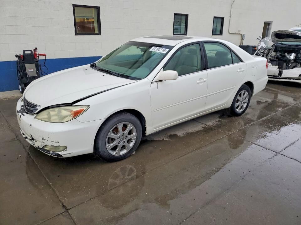 2004 TOYOTA Camry