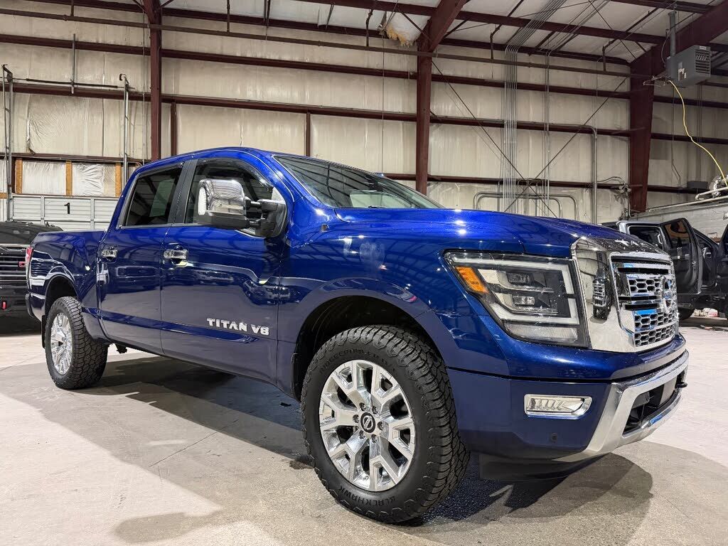 2020 NISSAN Titan