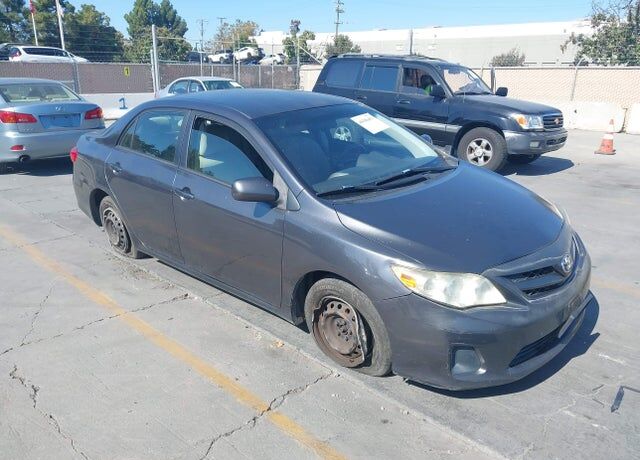 2011 TOYOTA Corolla