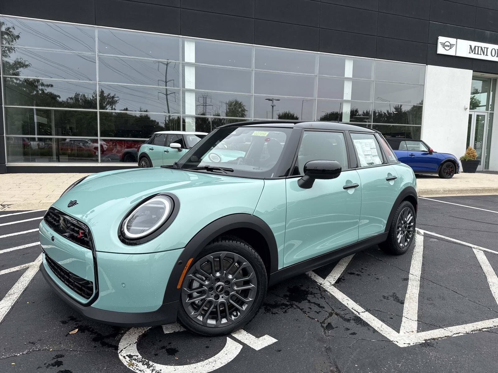 2027 MINI Hardtop