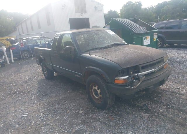 2002 CHEVROLET S-10 Pickup