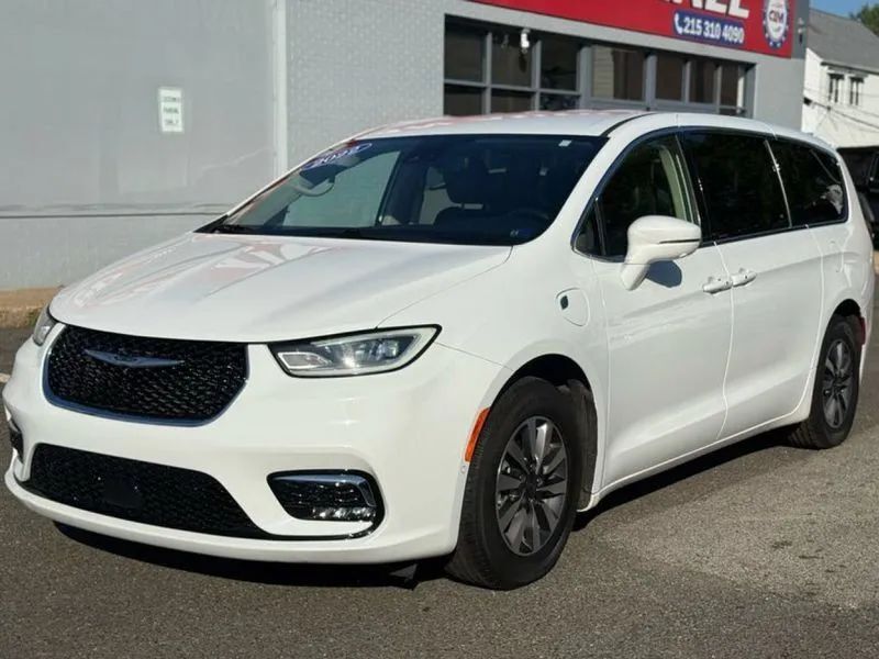 2022 CHRYSLER Pacifica