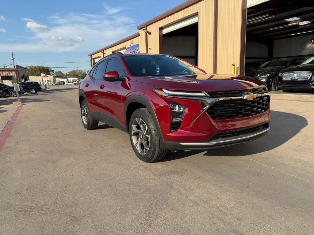 2024 CHEVROLET Trax