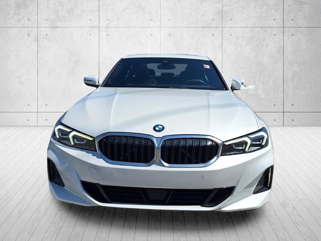 2025 BMW 330i