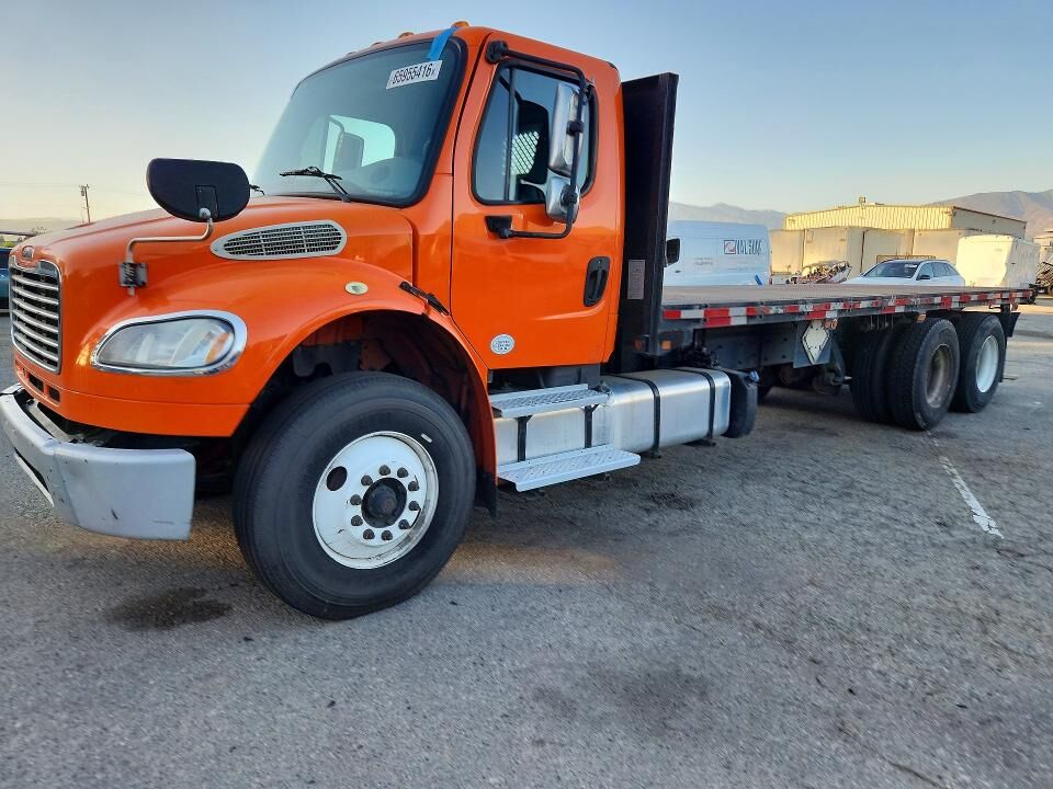 2018 FREIGHTLINER M2