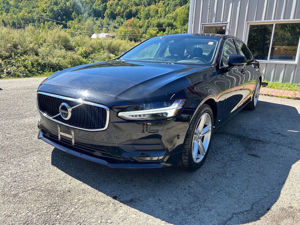 2018 VOLVO S90