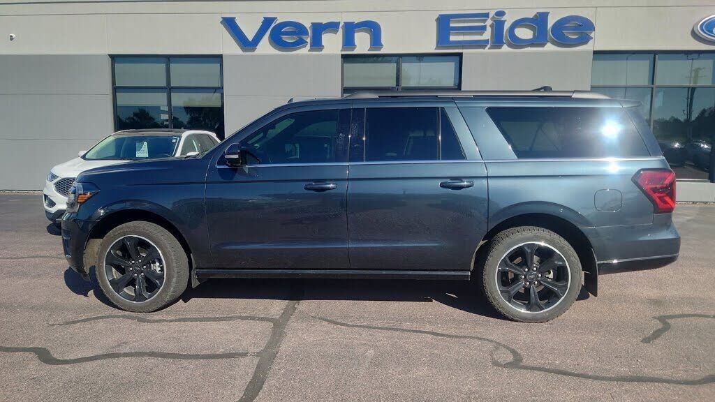 2024 FORD Expedition