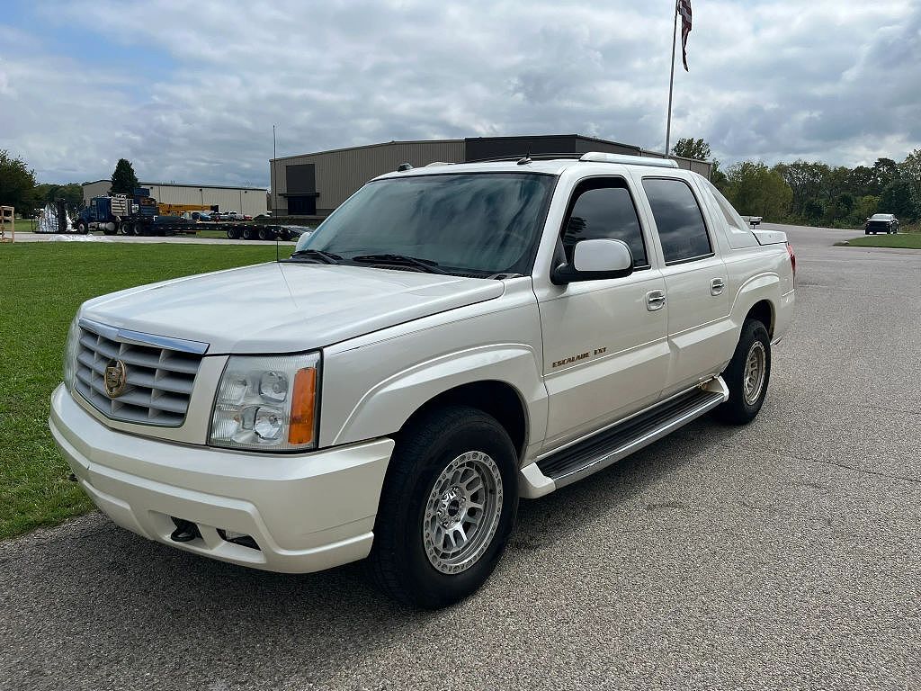 2004 CADILLAC Escalade