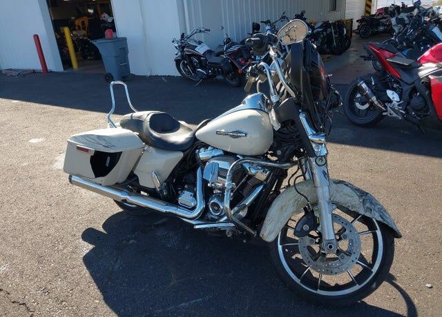 2022 HARLEY DAVIDSON FLHX / Street Glide