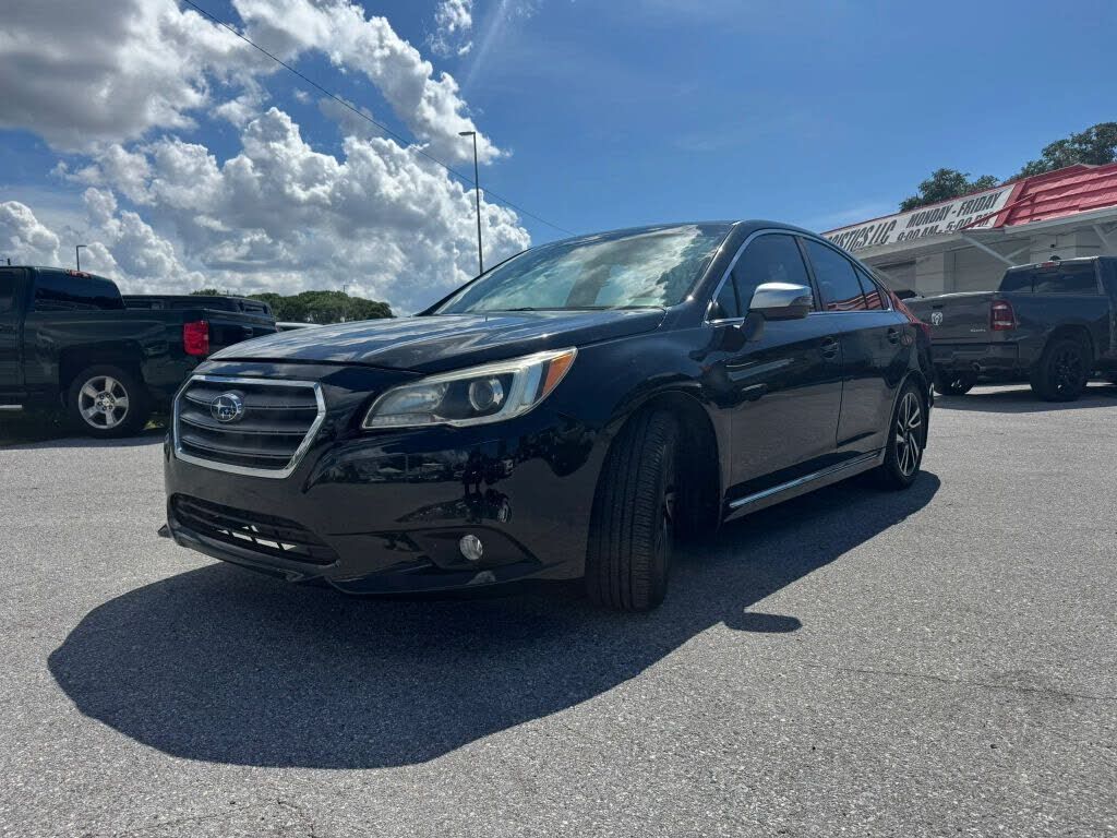 2017 SUBARU Legacy
