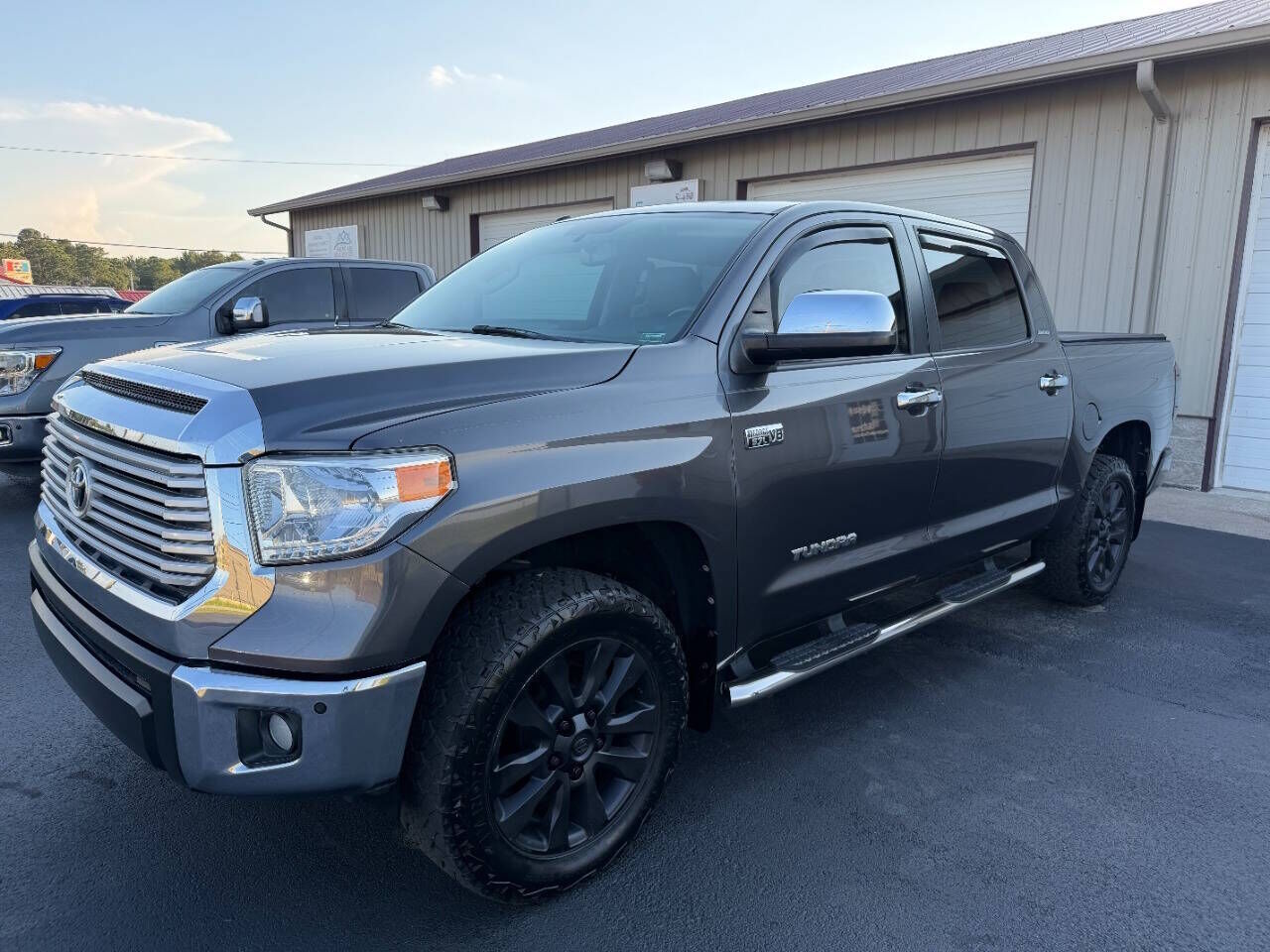 2017 TOYOTA Tundra