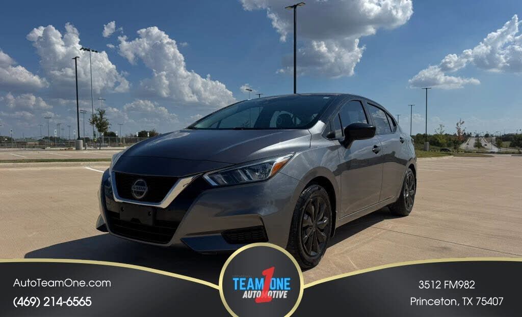 2021 NISSAN Versa