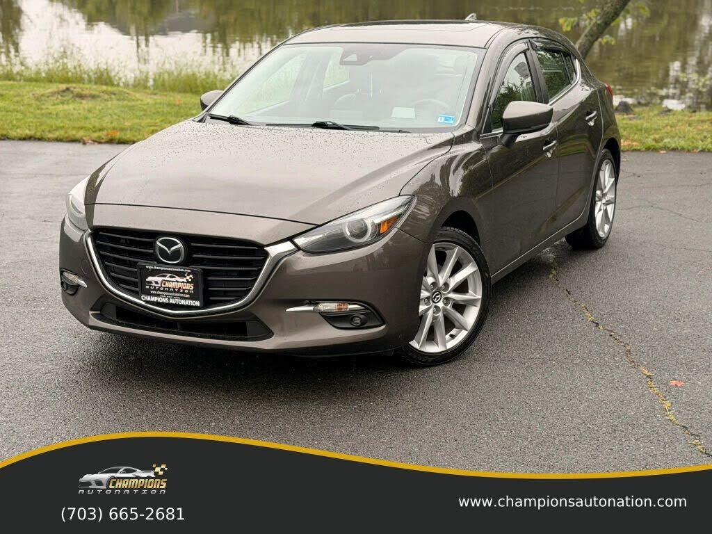 2017 MAZDA Mazda3
