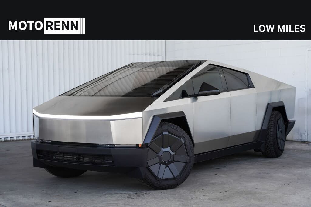 2024 TESLA Cybertruck