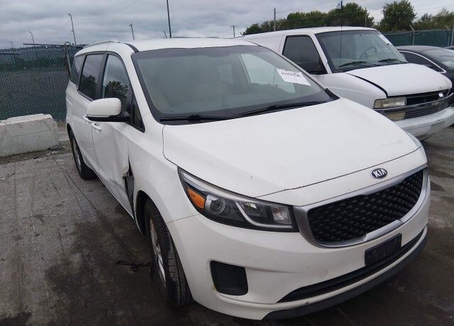 2016 KIA Sedona