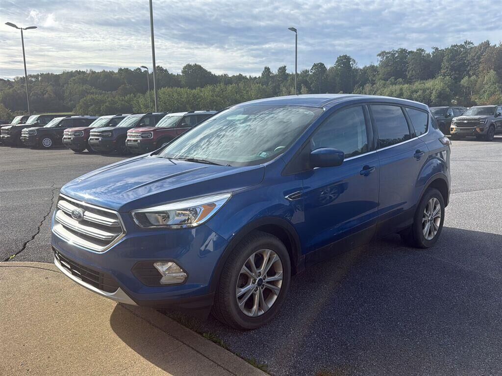 2017 FORD Escape