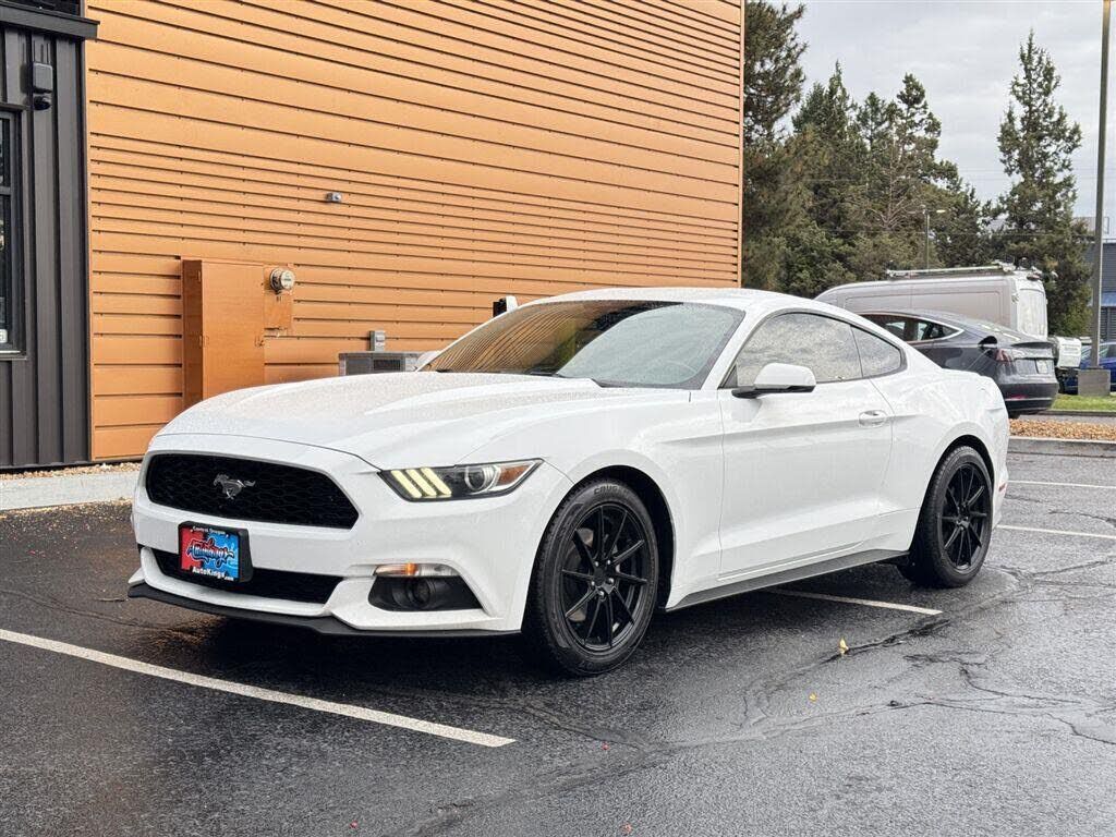 2016 FORD Mustang