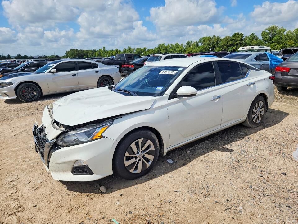 2021 NISSAN Altima