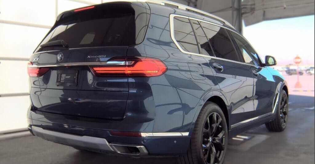 2021 BMW X7