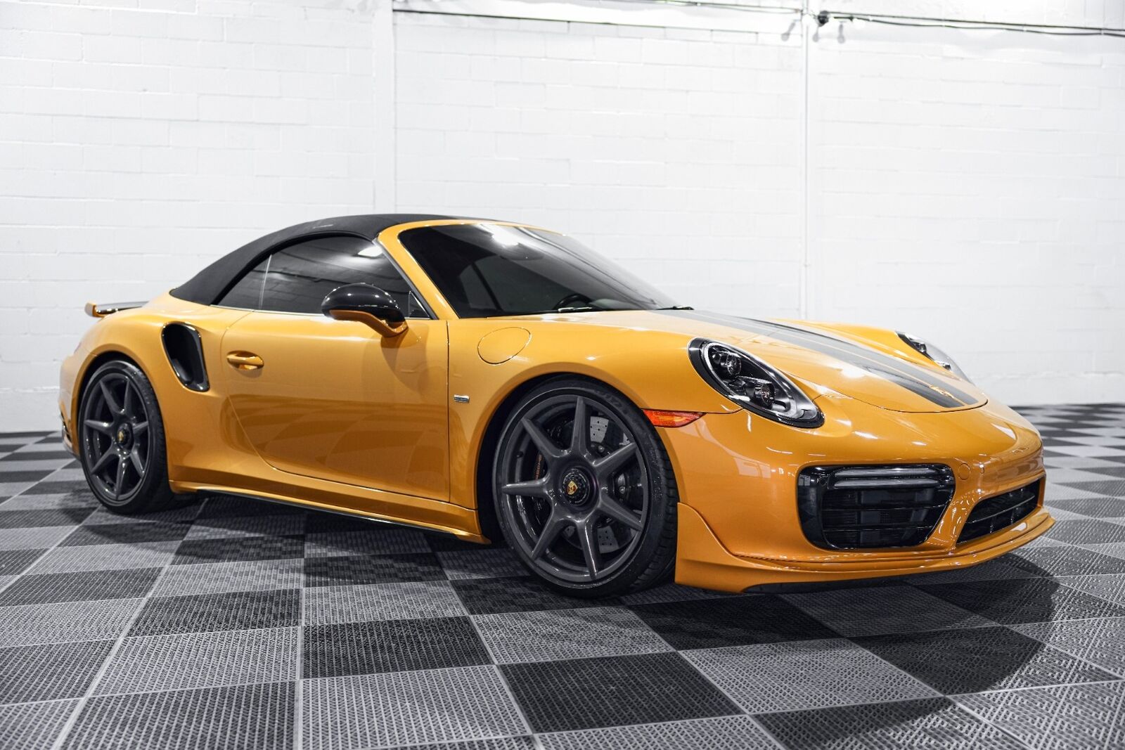 2019 PORSCHE 911