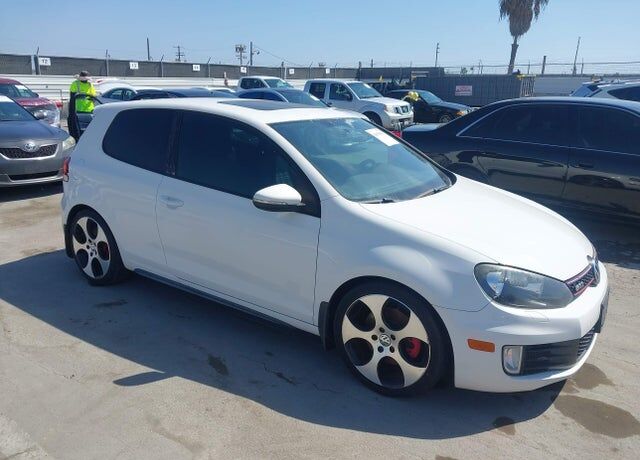 2011 VOLKSWAGEN GTI