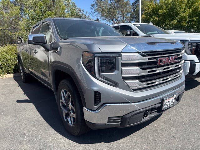 2023 GMC Sierra