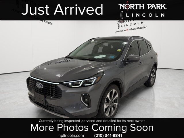 2023 FORD Escape