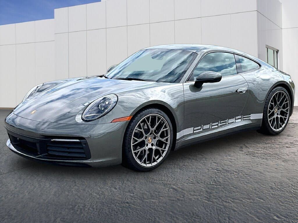2024 PORSCHE 911