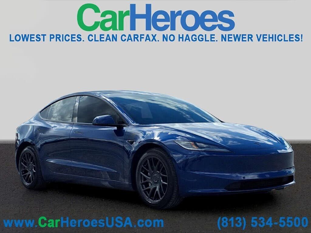 2025 TESLA Model 3