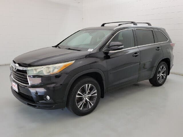 2016 TOYOTA Highlander
