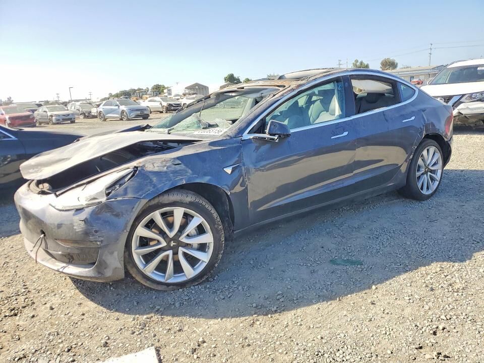 2020 TESLA Model 3
