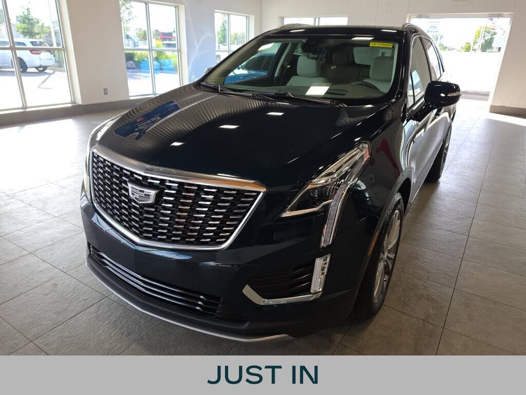2025 CADILLAC XT5