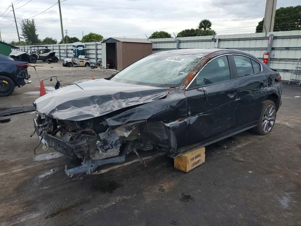 2019 MAZDA Mazda3