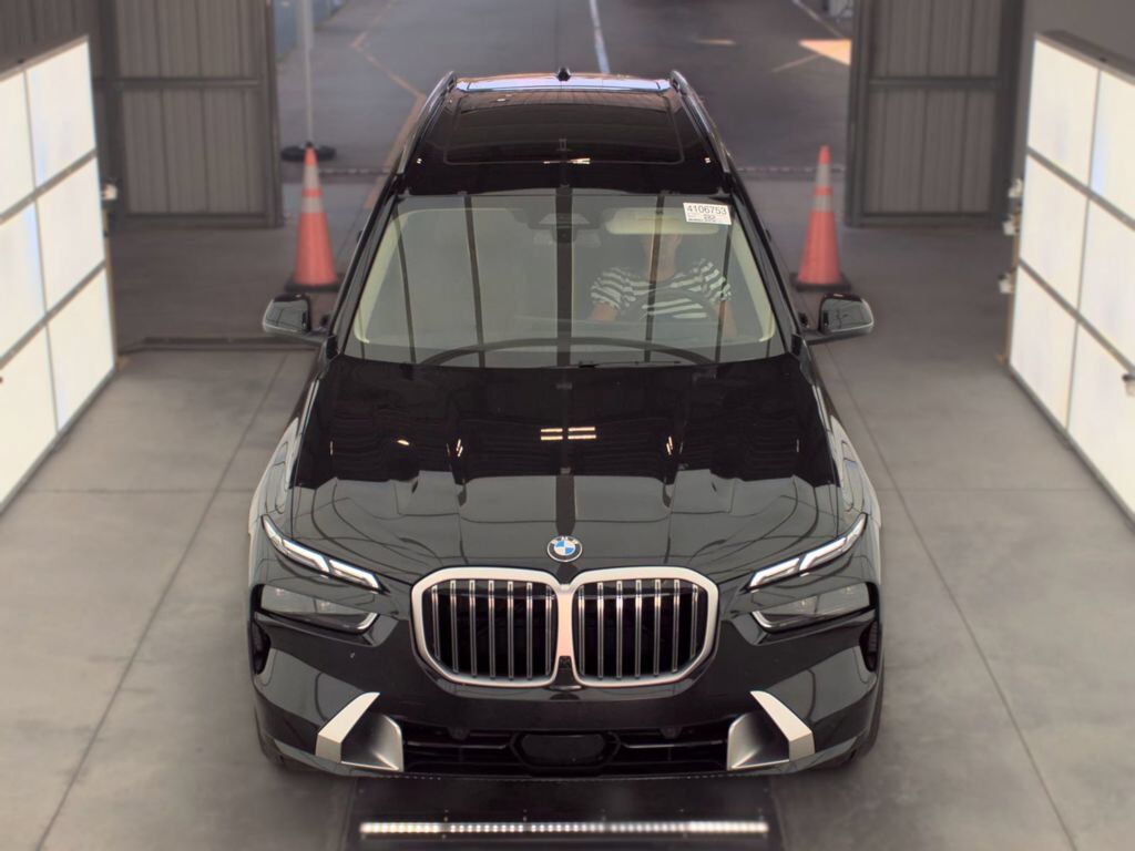 2026 BMW X7