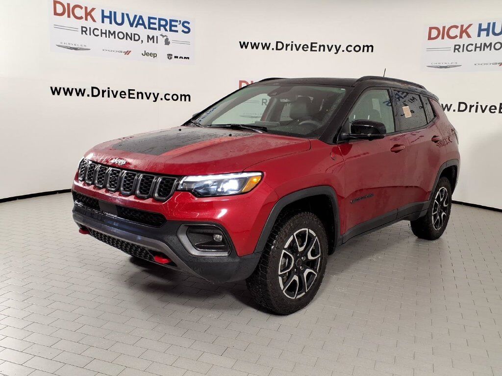 2025 JEEP Compass