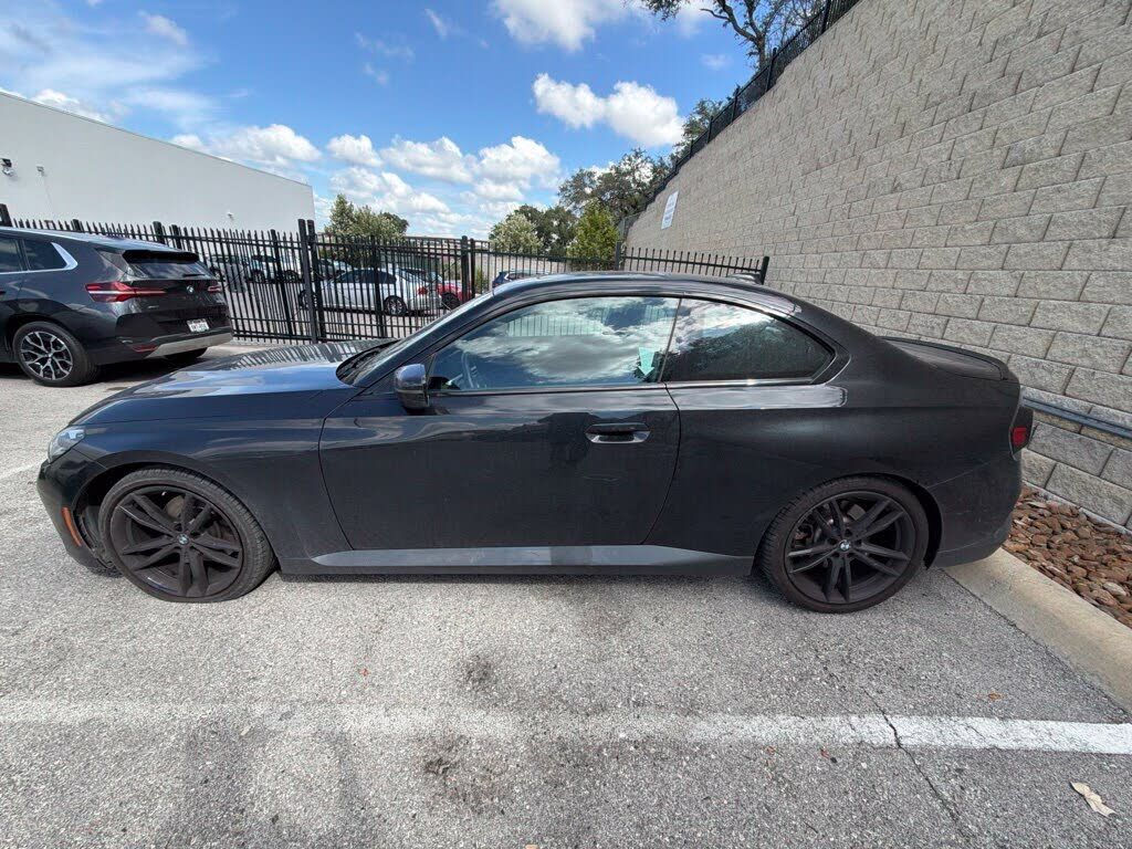 2022 BMW 230i
