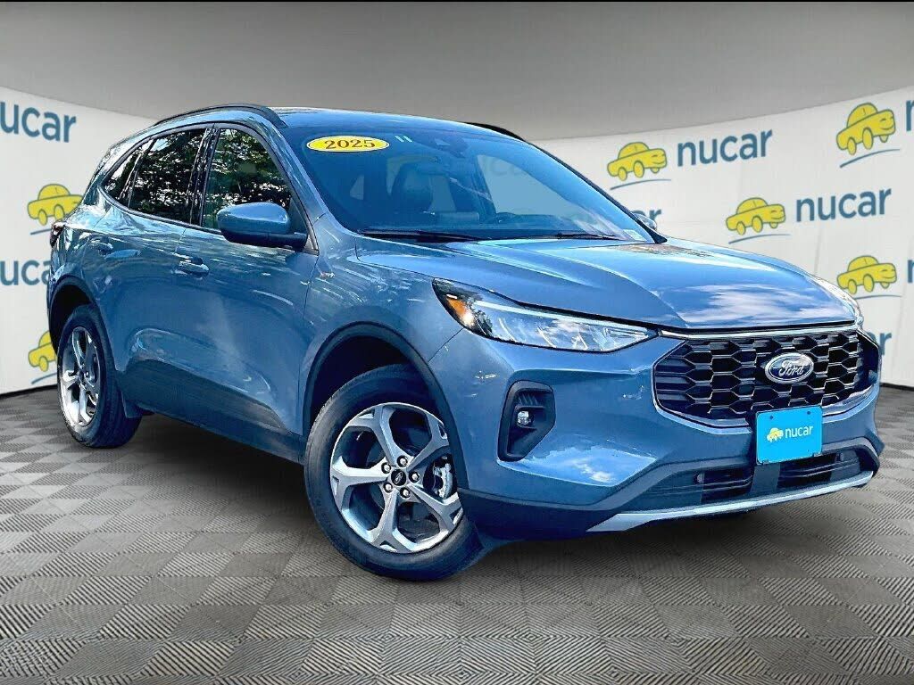 2025 FORD Escape