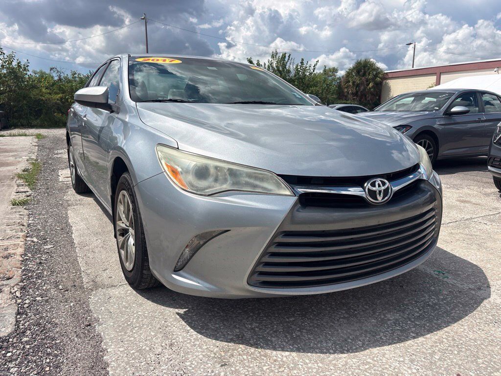 2017 TOYOTA Camry