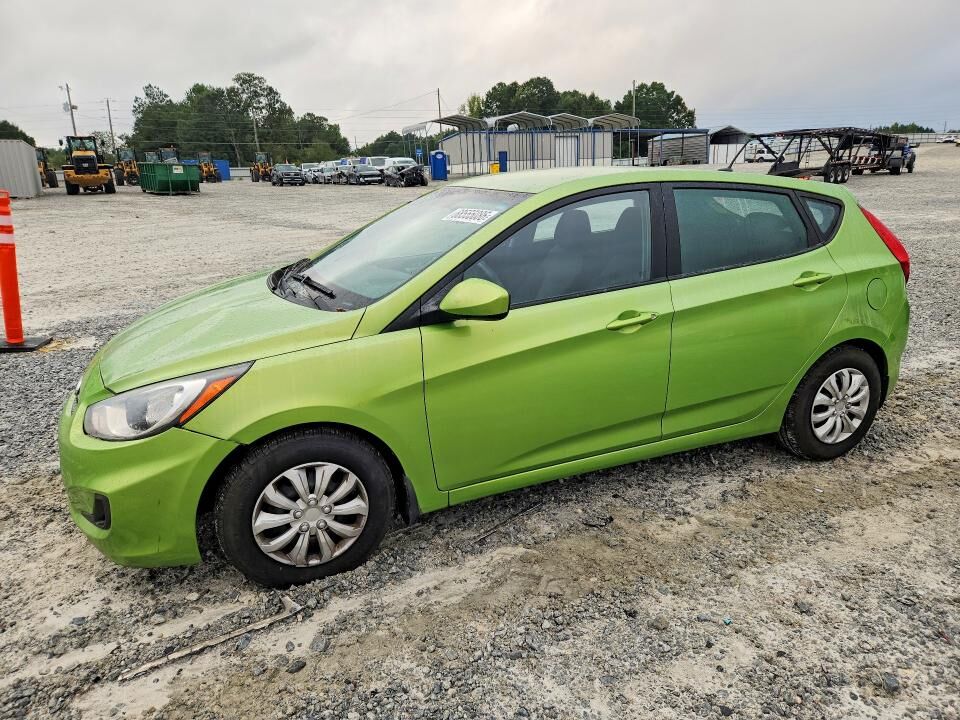 2013 HYUNDAI Accent